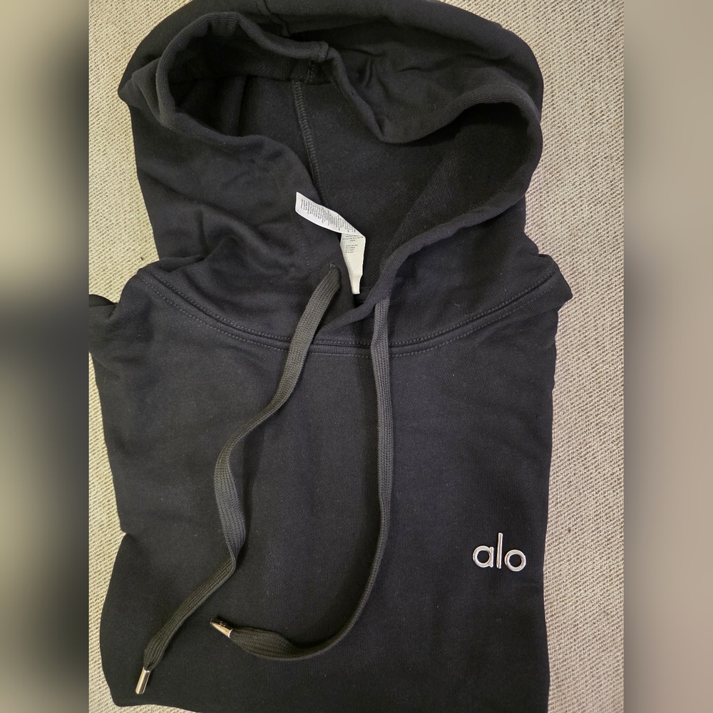 ALO Yoga Accolade Black Pullover Hoodie